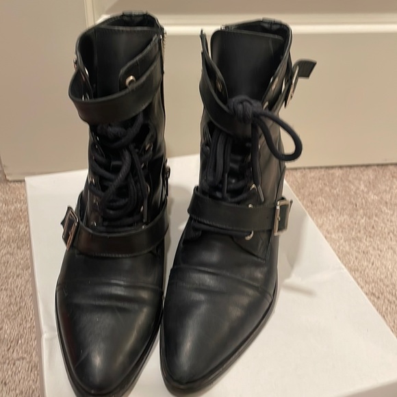 Shoes - Artisan by Gigi